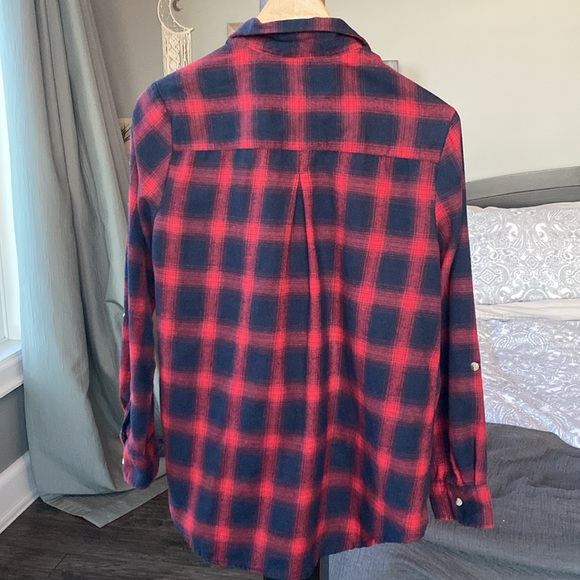 Jach’s Girfriend New Tork plaid button-up in navy and red with denim trim. - Picture 8 of 10